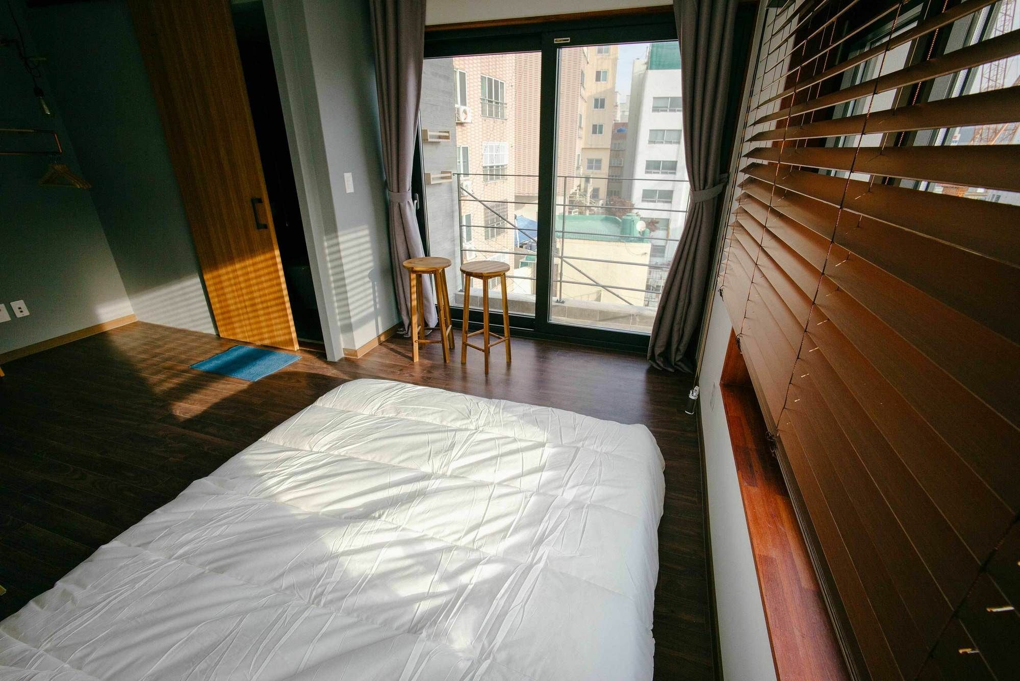 בוסאן Morning Dew Guesthouse מראה חיצוני תמונה